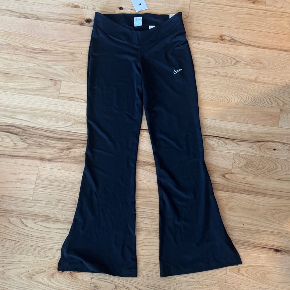 Nike Black Flare Pant Leggings
